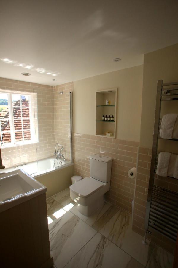 Charlton End - Goodwood Events Bed & Breakfast Чичестър Екстериор снимка